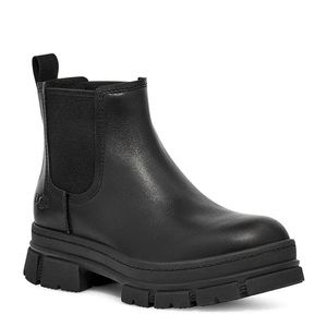 BRAND NEW UGG Ashton Lug Sole Waterproof Chelsea Boots